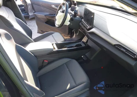 2023 Volkswagen Id.4 Pro/Pro S from USA, damaged, VIN 1V2VMPE86PC038468